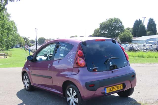 Peugeot 107 (2012) thumbnail 3