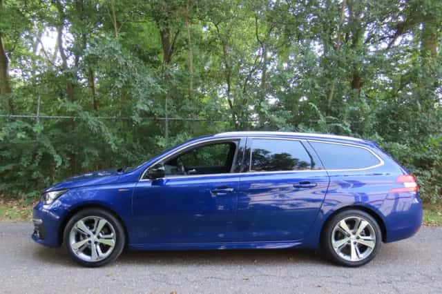 Peugeot 308 (2020) thumbnail 2