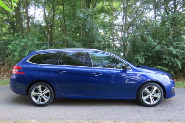 Peugeot 308 (2020) thumbnail 6