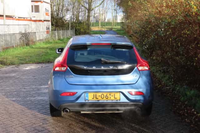 Volvo V40 (2016) thumbnail 4