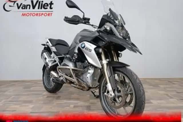 BMW R (2013) thumbnail 1