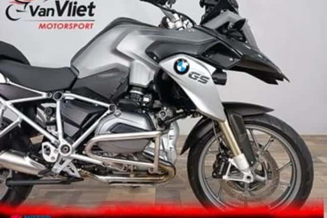 BMW R (2013) thumbnail 3