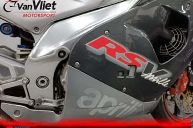 APRILIA RSV (1998) thumbnail 5