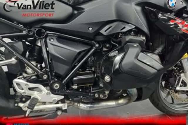 BMW R (2021) thumbnail 4