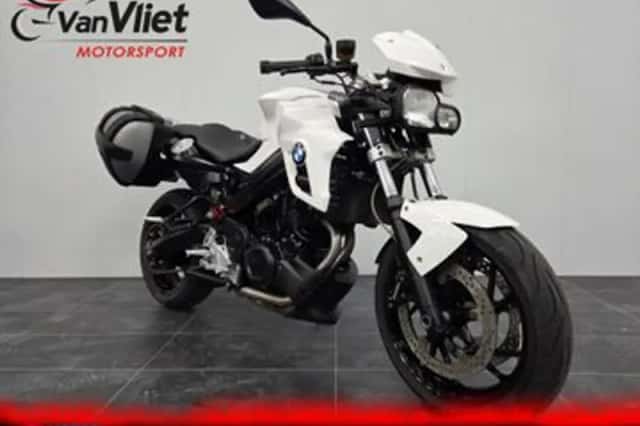 BMW F (2012) thumbnail 1