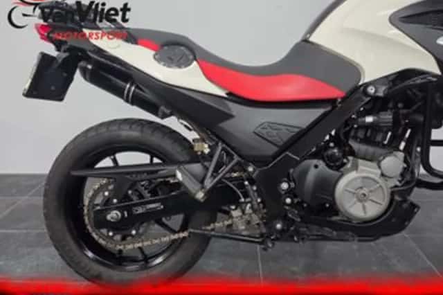 BMW G (2011) thumbnail 4