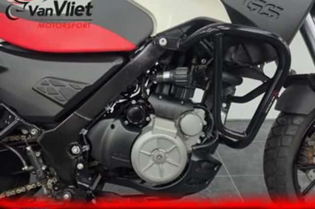 BMW G (2011) thumbnail 6