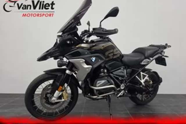 BMW R (2019) thumbnail 2