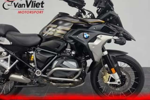 BMW R (2019) thumbnail 3