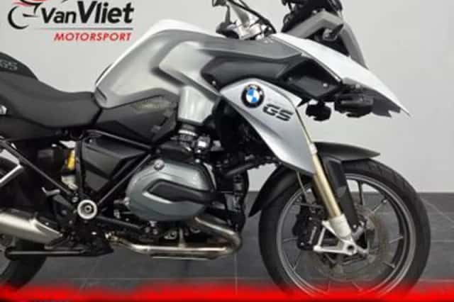 BMW R (2015) thumbnail 3