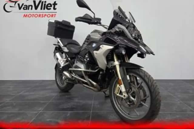 BMW R (2018) thumbnail 1