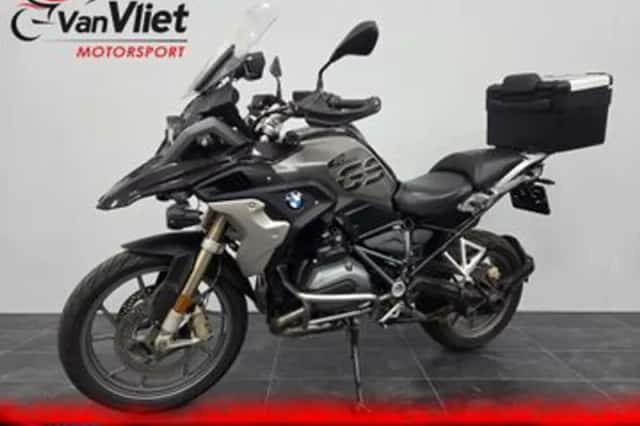 BMW R (2018) thumbnail 2