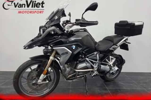BMW R (2018) thumbnail 2