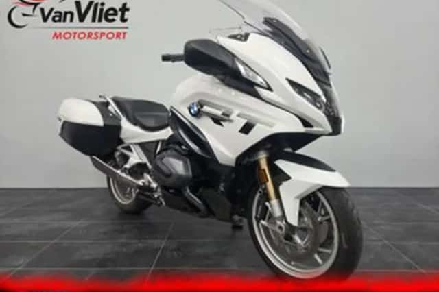 BMW R (2024) thumbnail 1