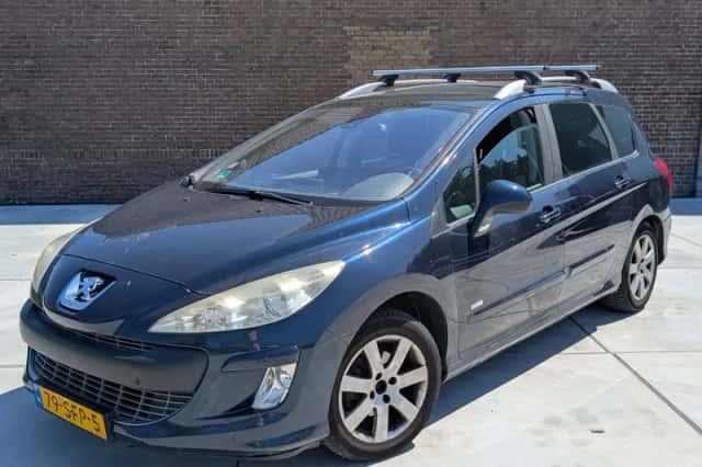 Peugeot 308 (2011) thumbnail 1