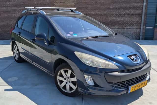 Peugeot 308 (2011) thumbnail 2