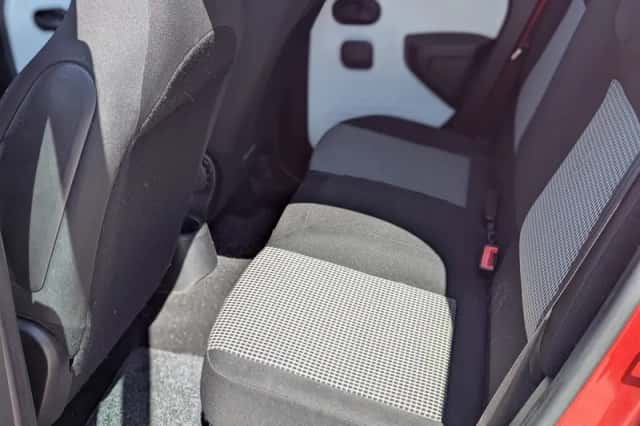 Renault Twingo (2015) thumbnail 6