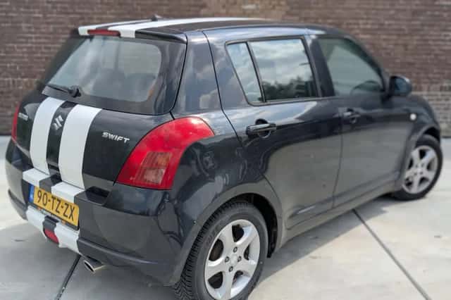 Suzuki Swift (2007) thumbnail 3