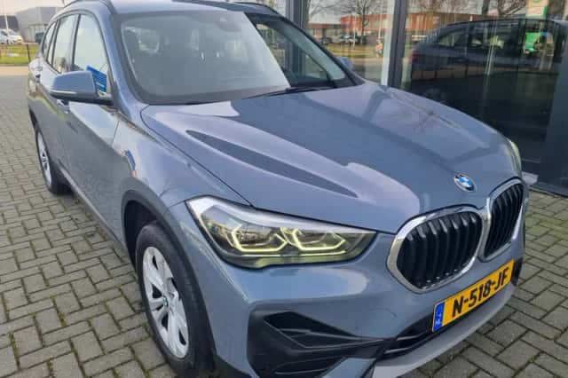 BMW X1 (2021) thumbnail 3