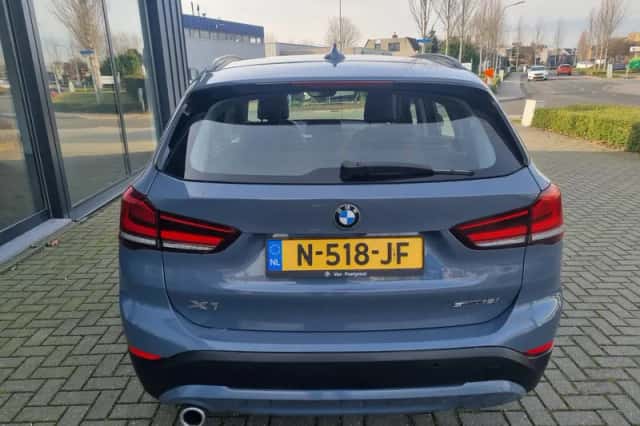 BMW X1 (2021) thumbnail 5