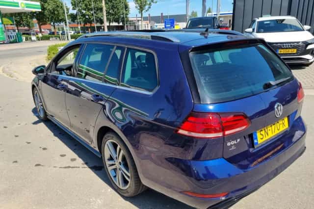 Volkswagen Golf (2018) thumbnail 4