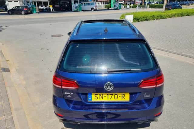 Volkswagen Golf (2018) thumbnail 6