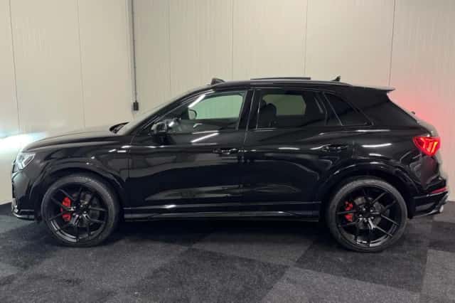Audi Q3 (2022) thumbnail 6