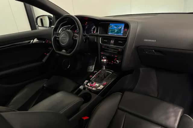 Audi RS 5 (2014) thumbnail 2
