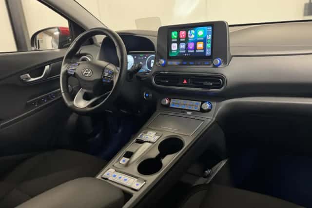 Hyundai Kona (2022) thumbnail 2