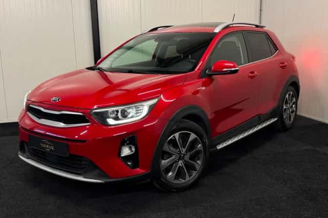 Kia Stonic (2018) thumbnail 1