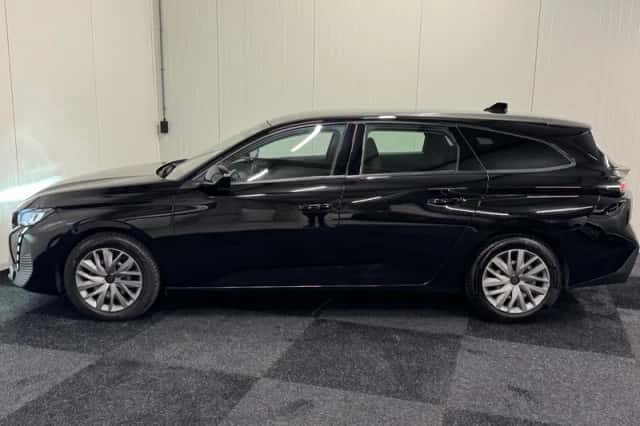 Peugeot 308 (2022) thumbnail 5