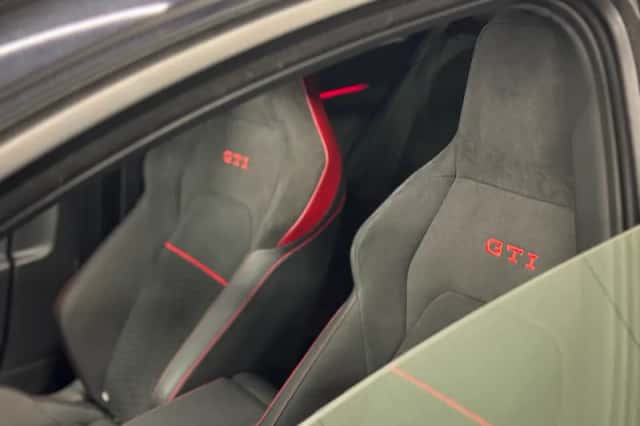 Volkswagen Golf (2023) thumbnail 5