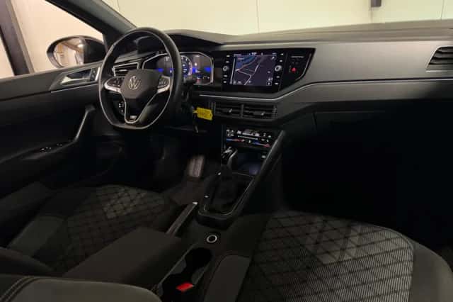 Volkswagen Taigo (2023) thumbnail 2