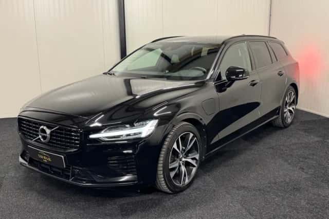 Volvo V60 (2021) thumbnail 4