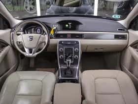 Volvo XC70 (2015) thumbnail 3
