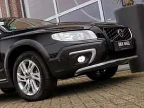 Volvo XC70 (2015) thumbnail 40