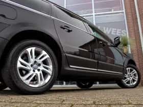 Volvo XC70 (2015) thumbnail 45