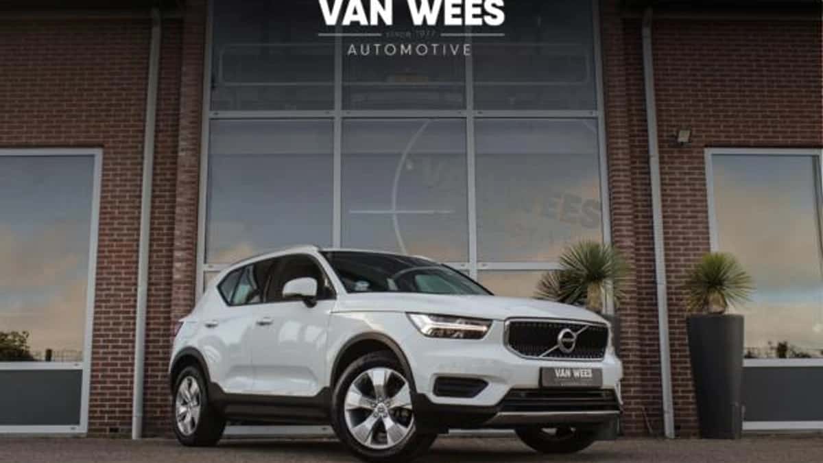 Volvo XC40 (2019) — foto 1