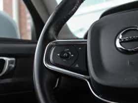 Volvo XC40 (2019) thumbnail 21