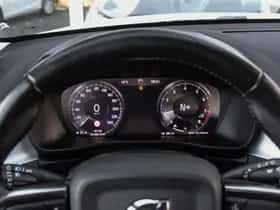 Volvo XC40 (2019) thumbnail 23