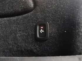 Volvo XC40 (2019) thumbnail 32