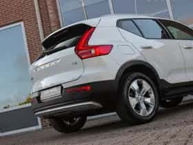 Volvo XC40 (2019) thumbnail 44