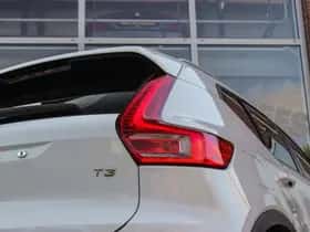 Volvo XC40 (2019) thumbnail 45