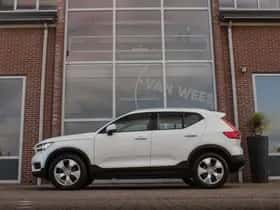 Volvo XC40 (2019) thumbnail 6