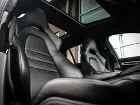 Porsche Panamera (2018) thumbnail 18