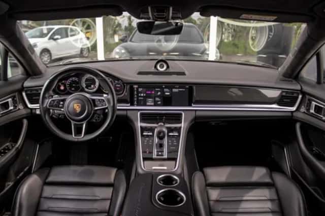 Porsche Panamera (2018) thumbnail 4