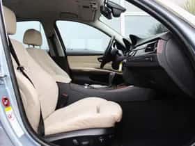 BMW 3-Serie (2010) thumbnail 15