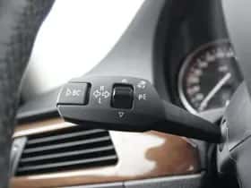 BMW 3-Serie (2010) thumbnail 24