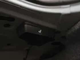 BMW 3-Serie (2010) thumbnail 31