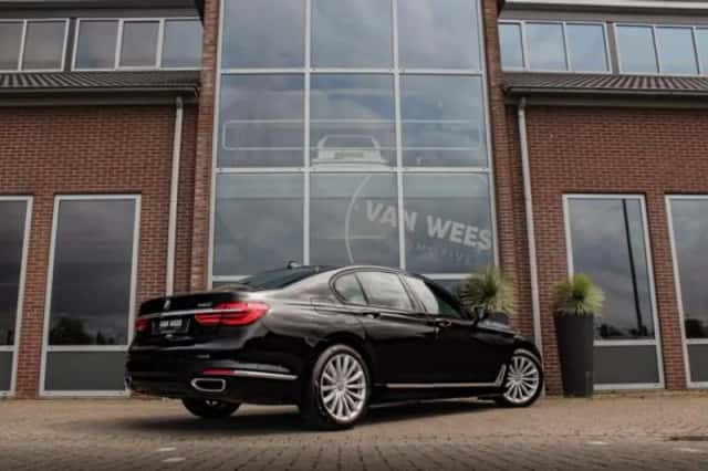 BMW 7-Serie (2018) thumbnail 5